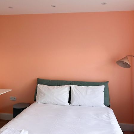 Hotel Zozy Clitterhouse Londyn Zewnętrze zdjęcie