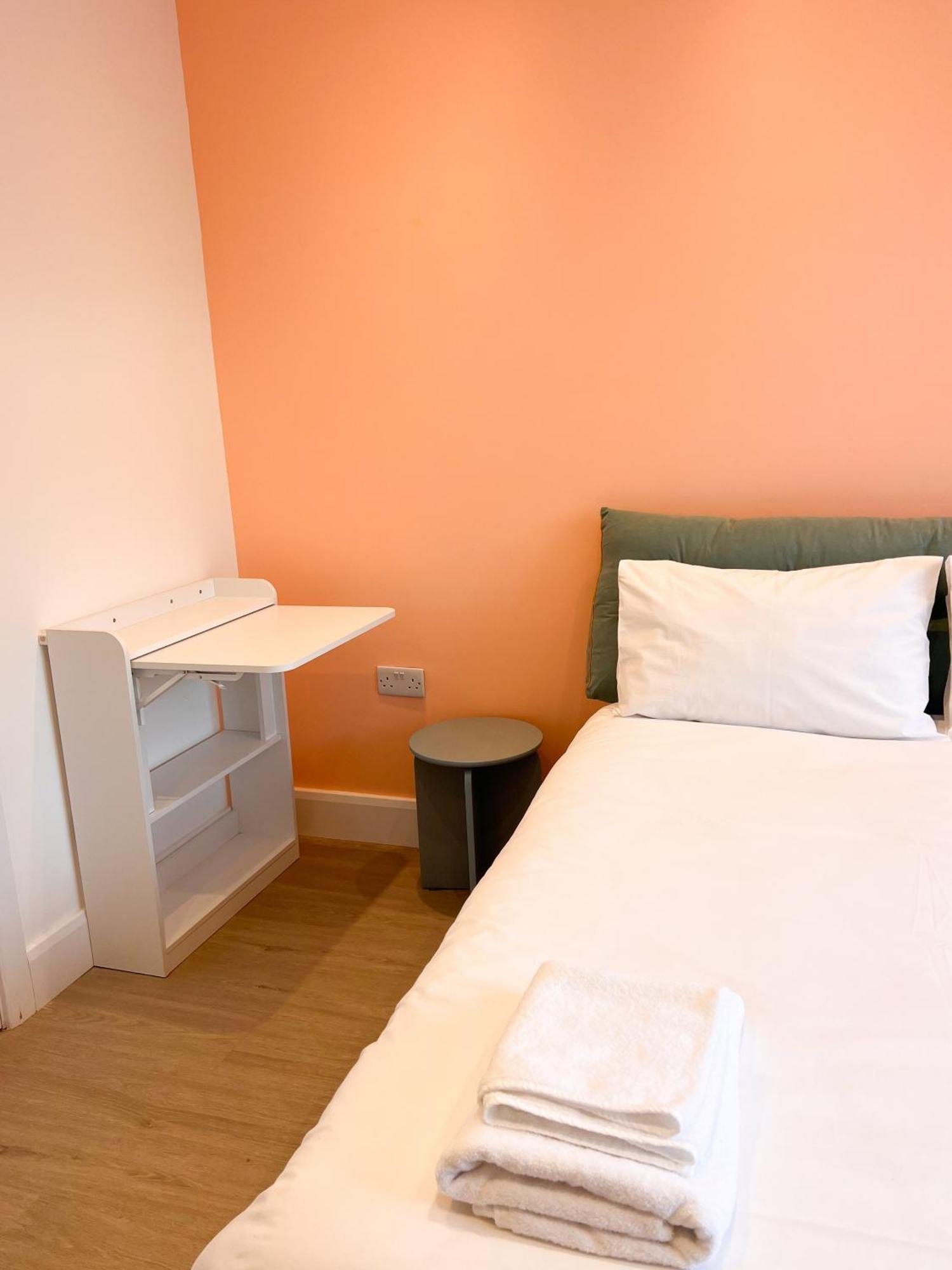 Hotel Zozy Clitterhouse Londyn Zewnętrze zdjęcie
